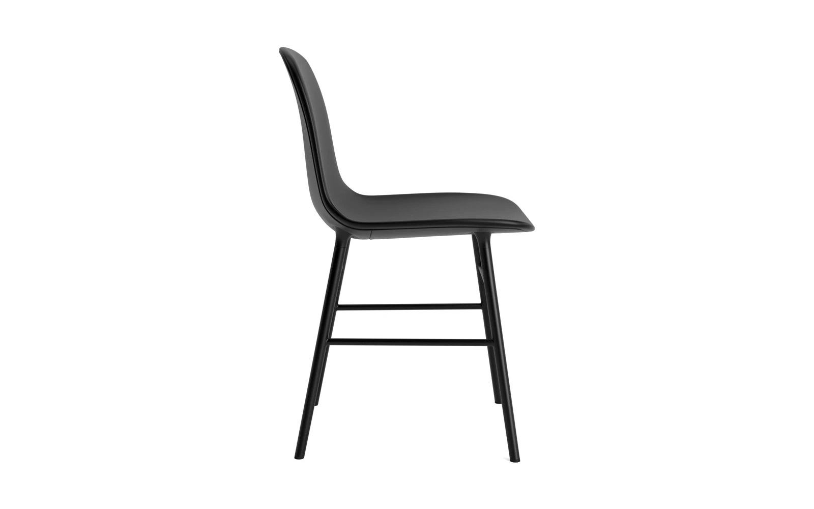 Eleganter gepolsterter Schalenstuhl in Schwarz mit robuster Stahlbasis, ideal für ein modernes Wohnambiente.