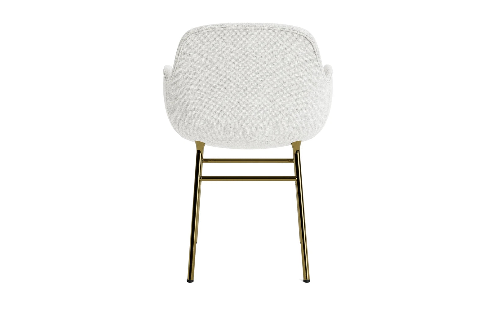 Stilvoller Form Lehnstuhl von Normann Copenhagen: Gepolstert mit Hallingdal-Stoff, edler Messingrahmen und unzählige Designvariationen für Ihr Zuhause.