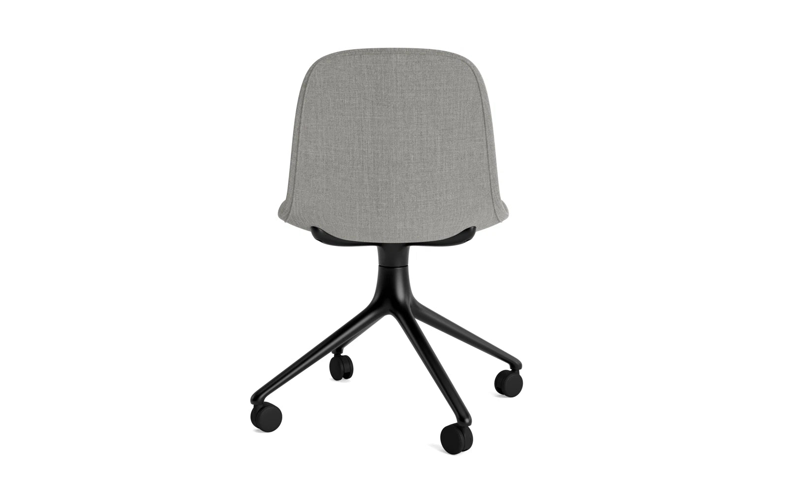 Eleganter Form Drehstuhl 4W von Normann Copenhagen, ausgestattet mit einem bequemen Vollpolster und einem robusten schwarzen Aluminiumgestell.