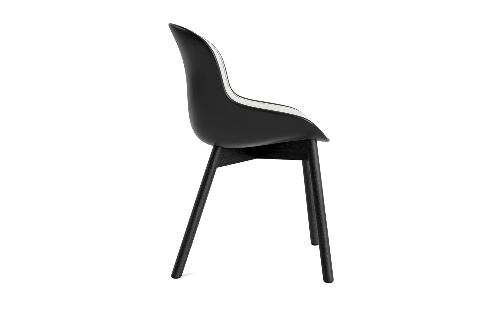Entdecken Sie den Hyg Stuhl von Normann Copenhagen: stilvolles Design aus schwarzer Eiche und hochwertigem Hallingdal-Stoff für ultimativen Komfort.
