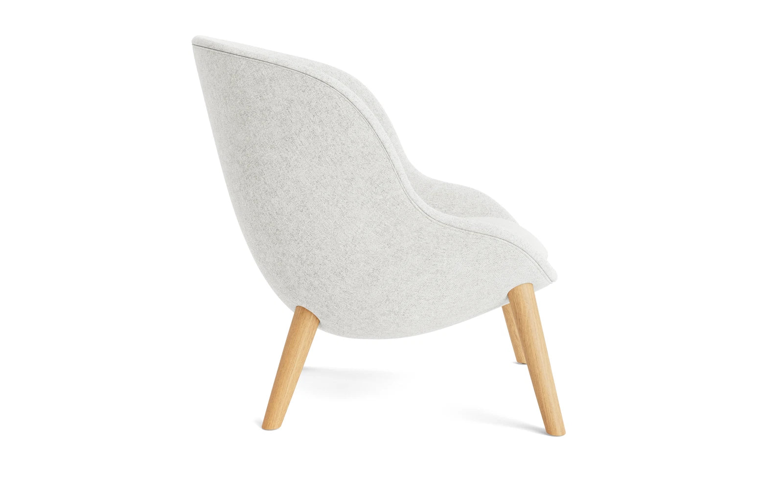 Eleganter Hyg Lounge-Sessel aus Eiche mit hochwertigem Hallingdal-Stoff, perfekt für stilvolle Entspannung und zeitgemäße Einrichtung.