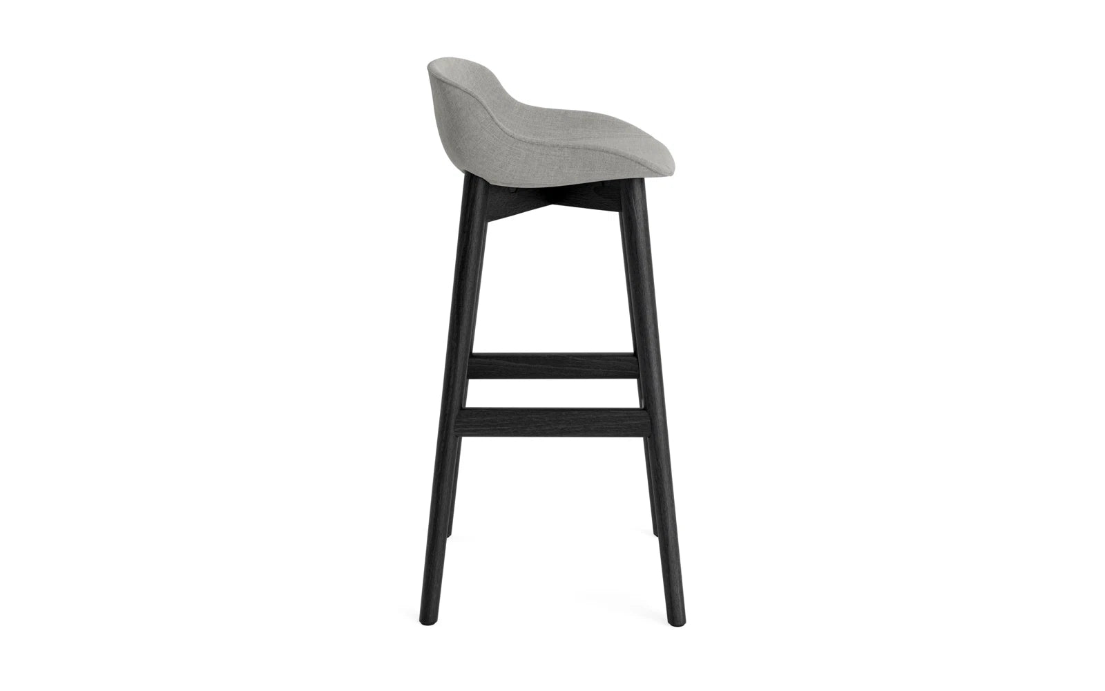 Stylischer Hyg Barhocker 75 cm von Normann Copenhagen, vollgepolstert in schwarzer Eiche, ideal für moderne Bars und Essbereiche.