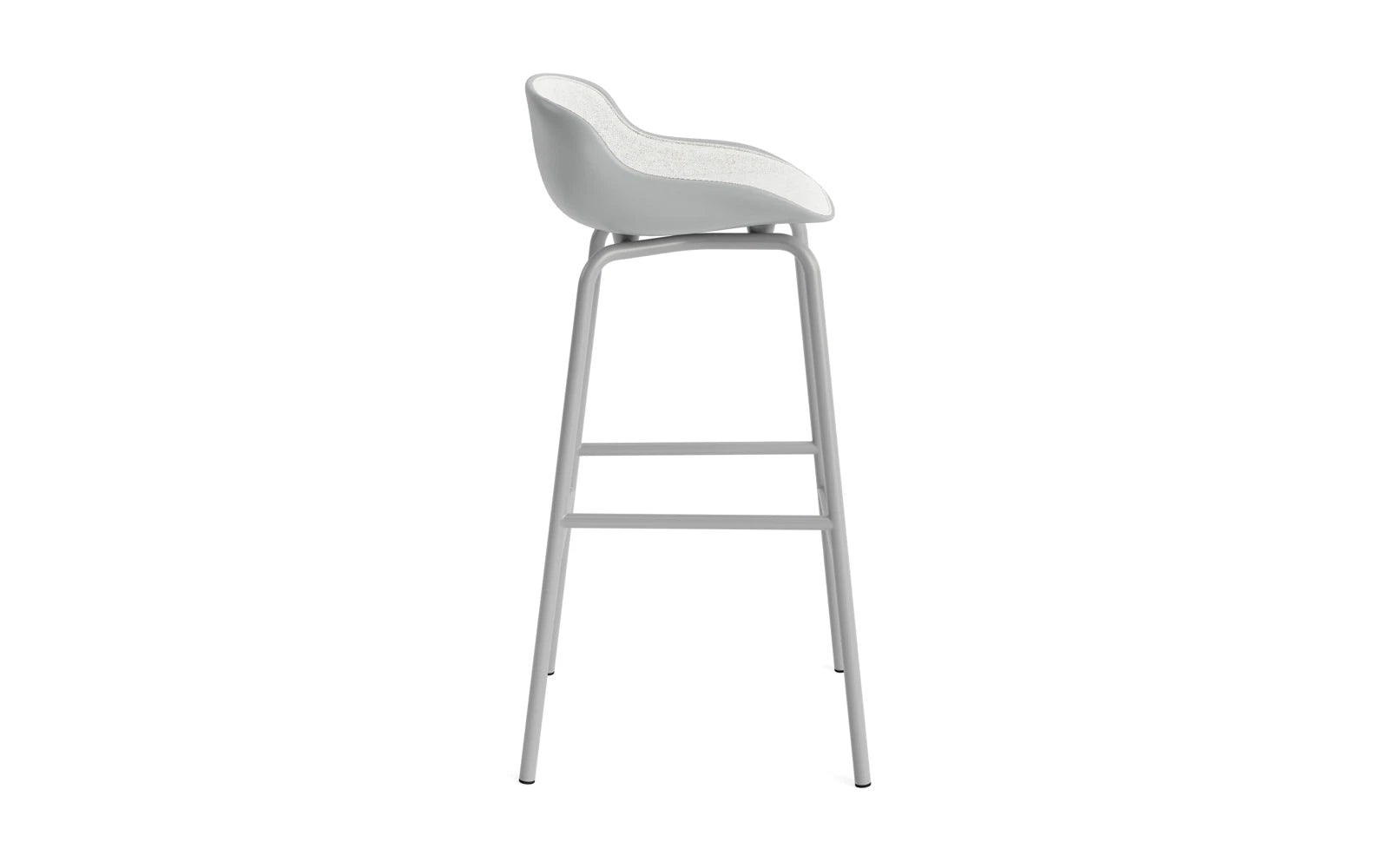 Genießen Sie den Hyg Barhocker 75 cm von Normann Copenhagen – ein stilvoller Barhocker mit grauem Frontpolster und stabilem Stahlrahmen, perfekt für gemütliche Ess- und Loungebereiche.