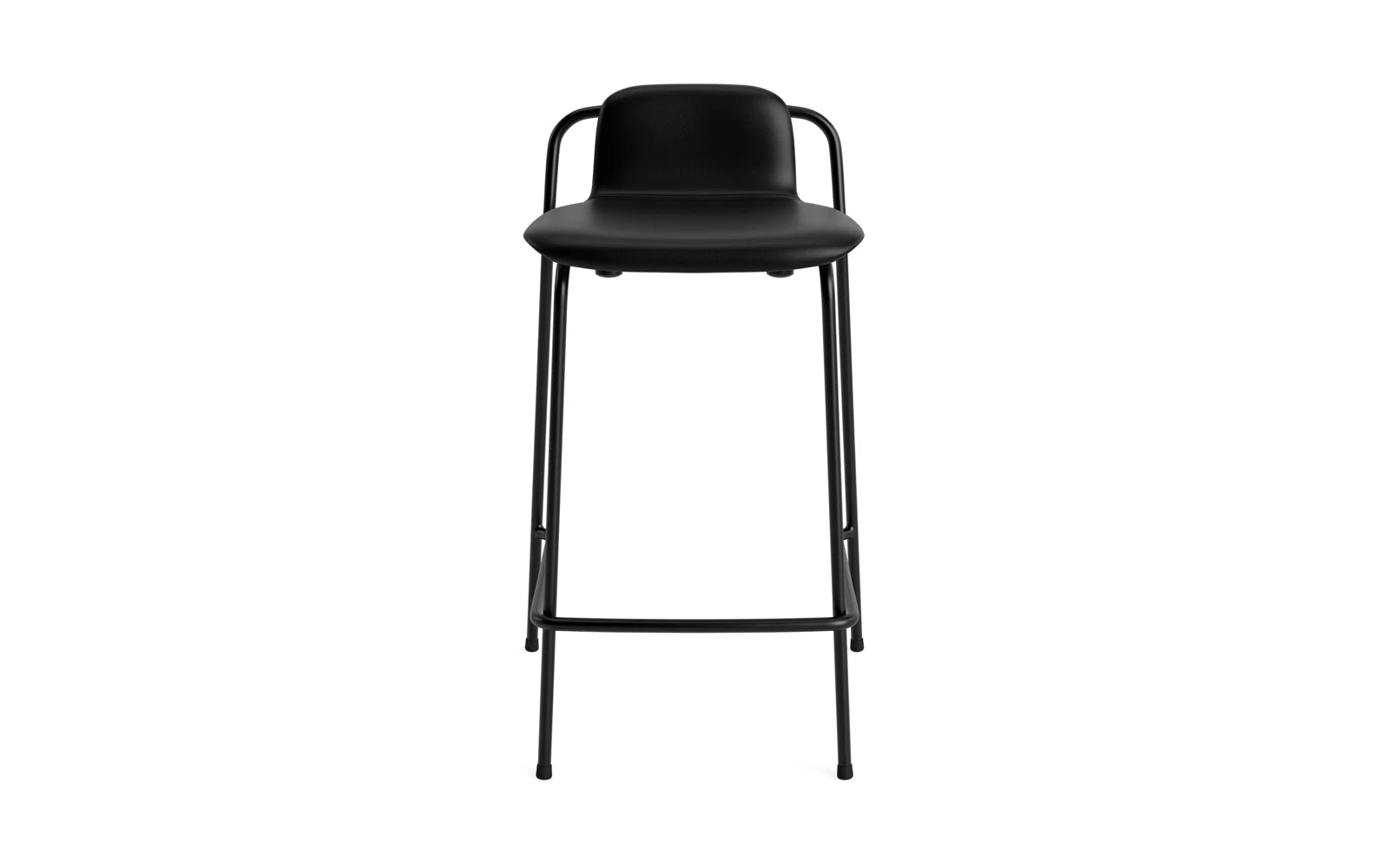 Entdecken Sie den stilvollen Studio Barhocker 65 cm von Normann Copenhagen. Mit seinem eleganten Stahlrahmen und dem bequemen Vollpolster vereint er modernes Design und Funktionalität.