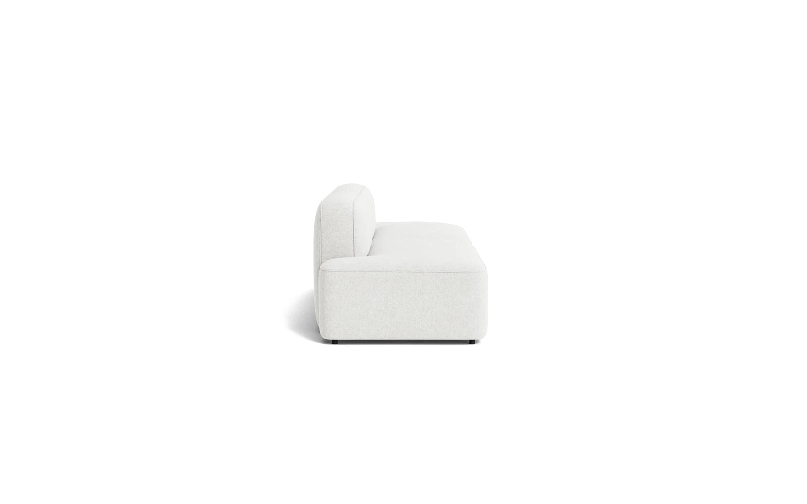 Erleben Sie das Rope Sofa 2-Sitzer Hallingdal von Normann Copenhagen – eine harmonische Verbindung aus elegantem Design und herausragendem Sitzkomfort.