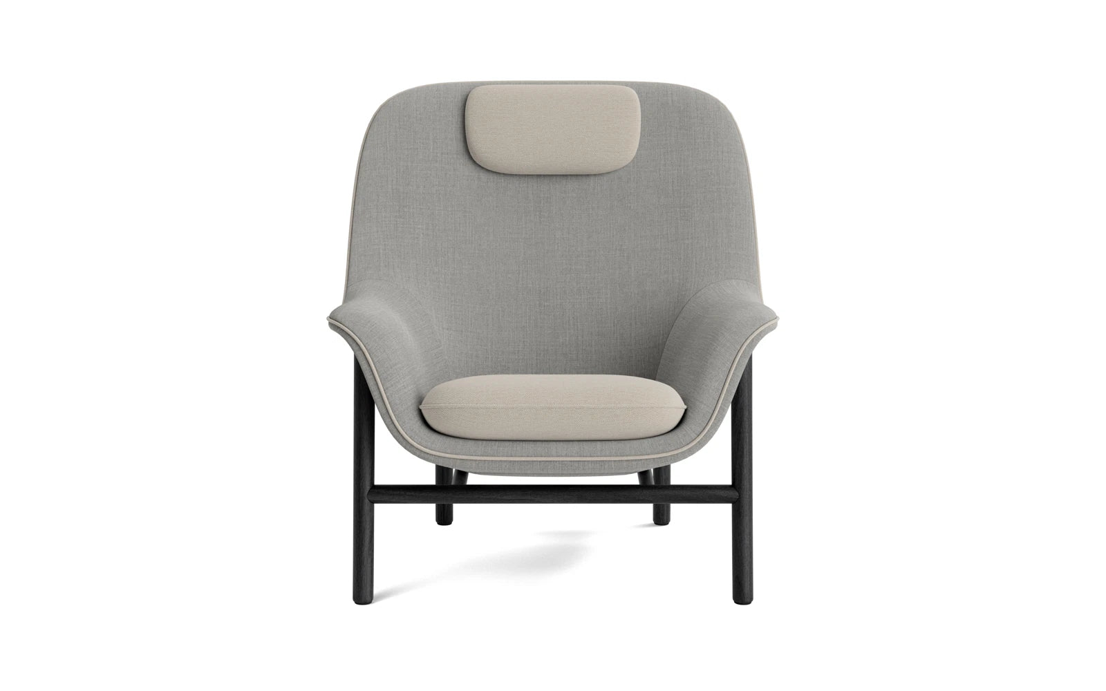 Entdecken Sie den Drape Lounge-Sessel mit Kopfstütze in stilvoller schwarzer Eiche, der Komfort und modernes Design vereint.