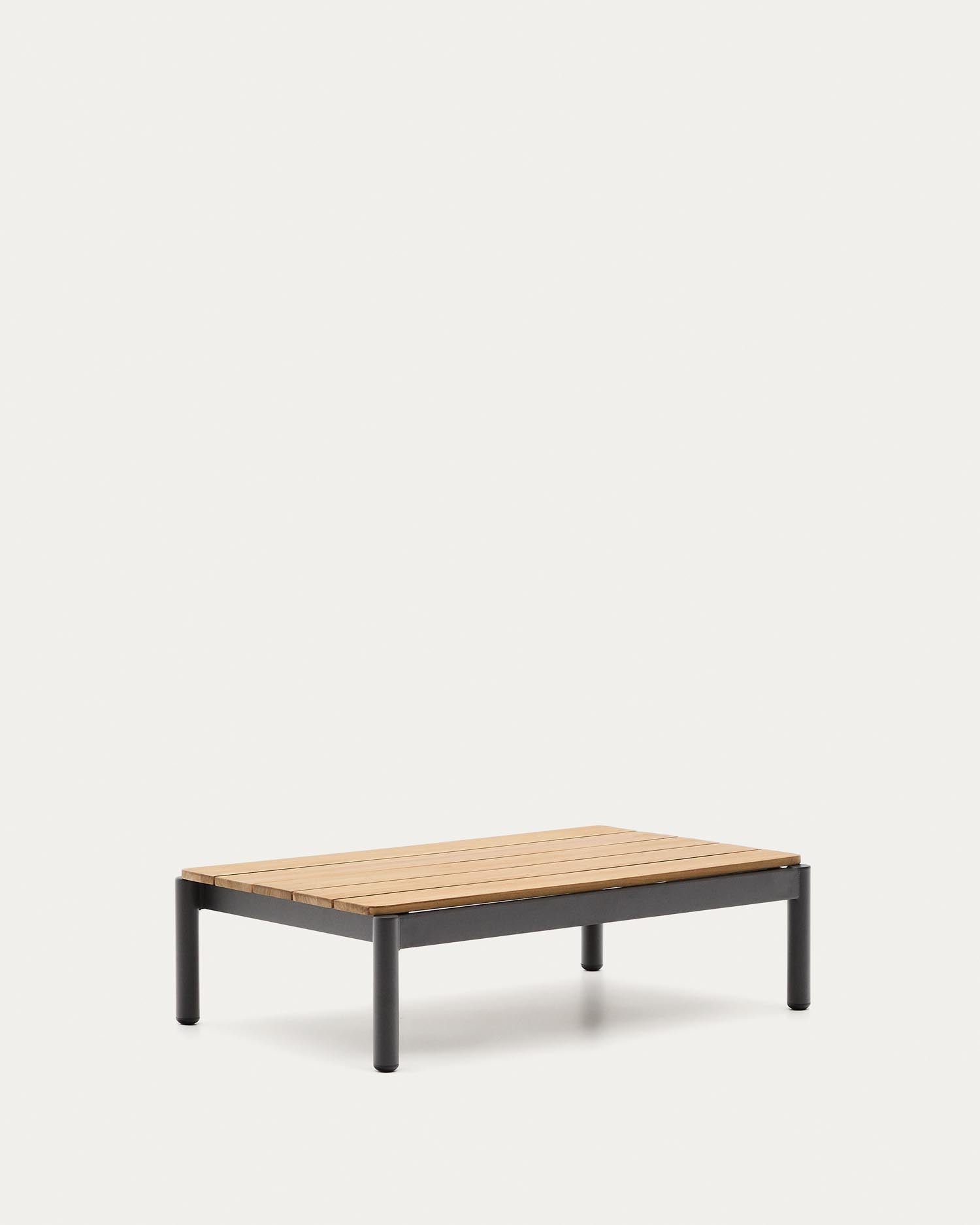 Genießen Sie den eleganten Couchtisch Sorells aus robustem Aluminium und edlem Teakholz. Perfekt für stilvolle Outdoor-Bereiche, nachhaltig und modern.
