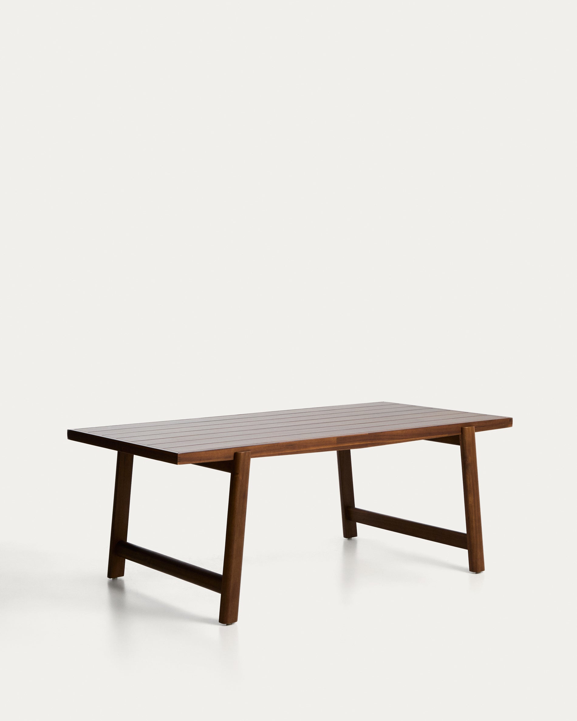 Eleganter Gartentisch Itani aus massivem Akazienholz, 200 x 100 cm, perfekt für gesellige Abende im Freien.
