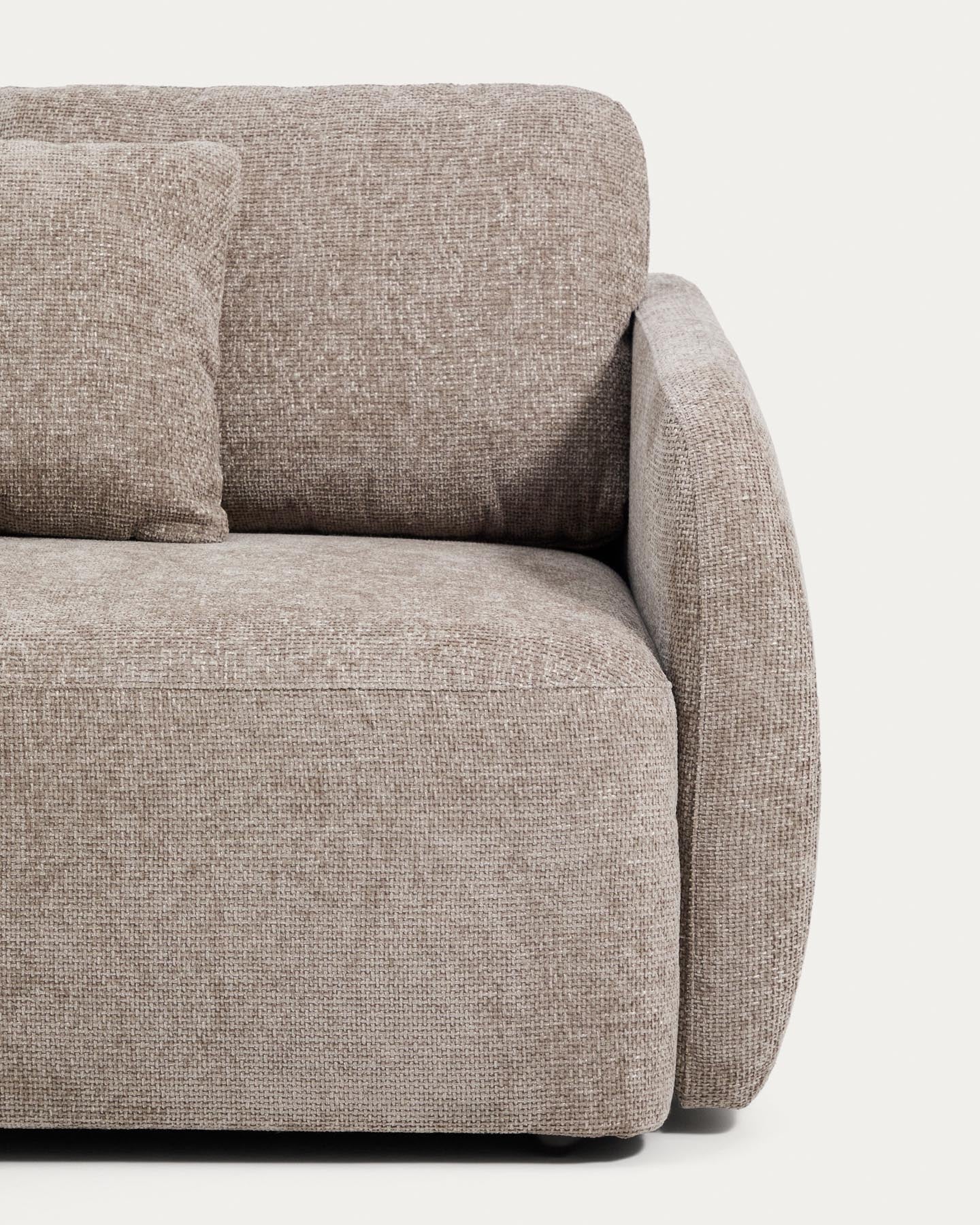Elegantes 3-Sitzer-Bettsofa Laira in taupefarbener Chenille, 218 cm, ideal für stilvolle Wohnräume und flexible Schlaflösungen.
