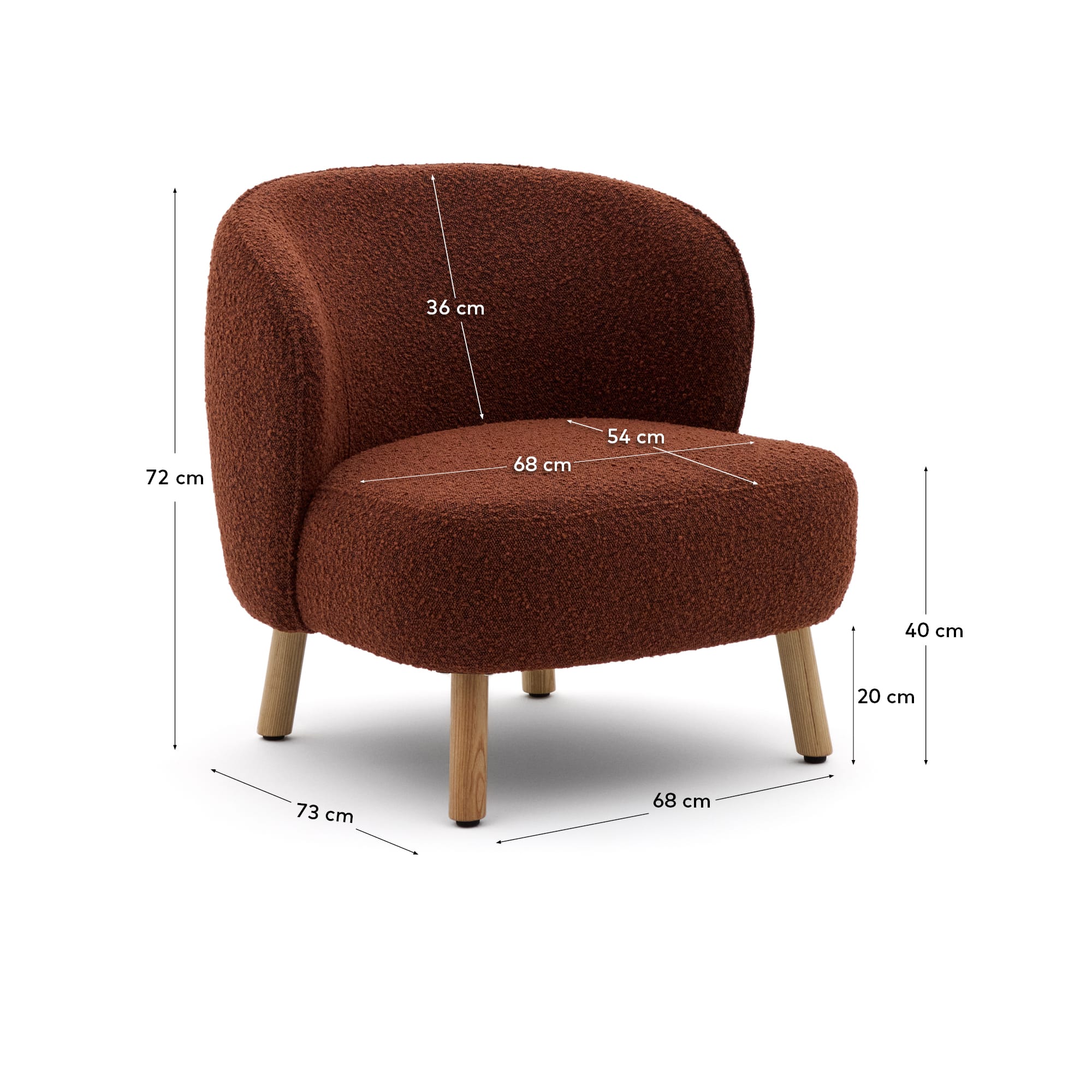 Sessel Ulit: Eleganter Sessel in terrakottafarbenem Schaffell mit robusten Buchenholzbeinen, perfekt für stilvolle und gemütliche Wohnräume.