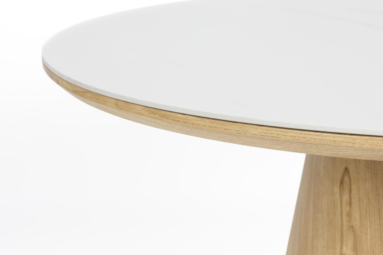 Eleganter ovaler Esstisch Almira von White Label Living, ideal für stilvolle Essbereiche und gesellige Zusammenkünfte.