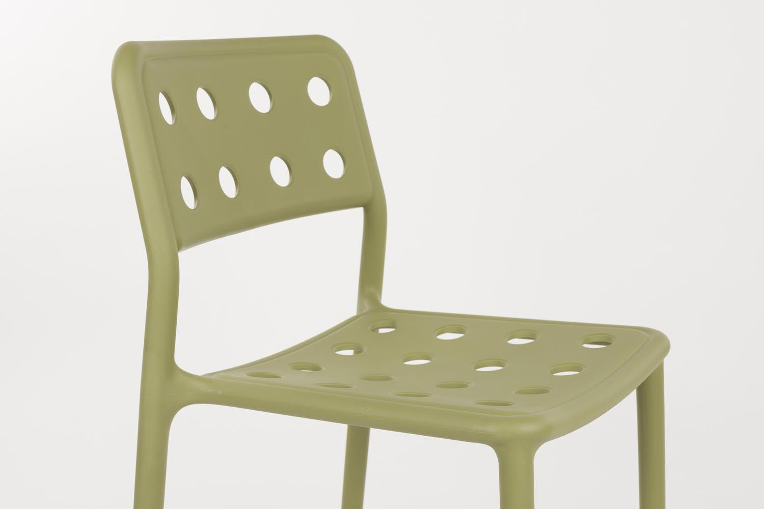 Moderner Gartenstuhl Serra Green von White Label Living, perfekt für entspannte Stunden im Freien. Langlebig und pflegeleicht.