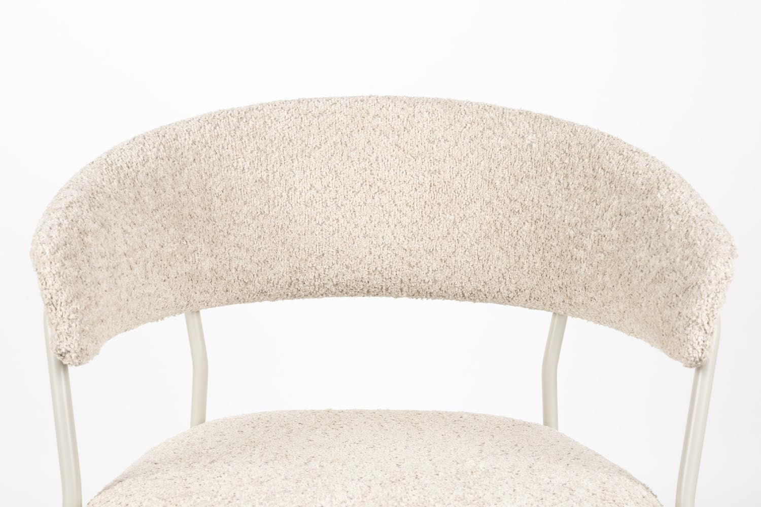 Eleganter Armlehnstuhl Zeri in Off White von White Label Living – perfektes Möbelstück für zeitgemäße Wohnräume und gemütliche Atmosphäre.