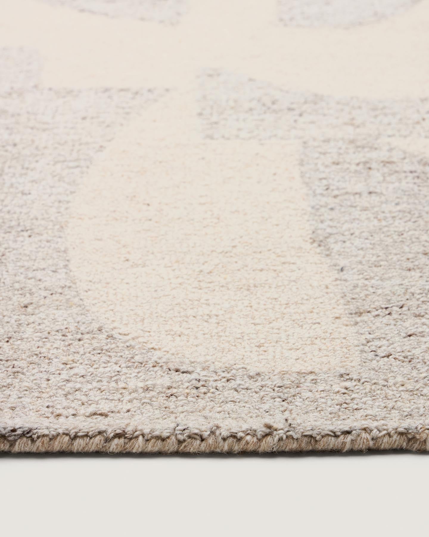 Stilvoller Wollmix-Teppich Norela in Grau mit kunstvollem Jacquard-Design, perfekt für zeitgemäße Inneneinrichtungen, Größe 300 x 200 cm.
