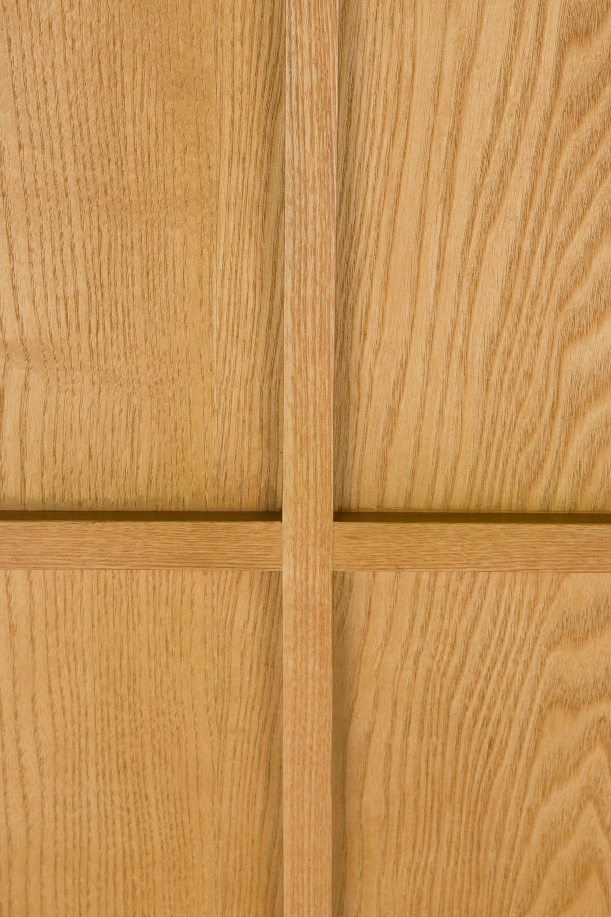 Elegantes Sideboard Raster High von Zuiver, aus edlem Holz, ideal für eine stilvolle Einrichtung und praktische Stauraumlösungen.