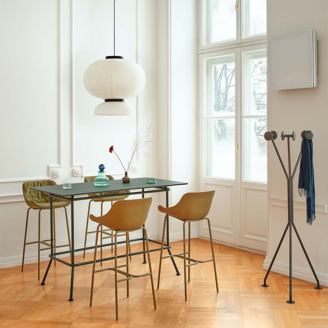 New School NS11H - Hochtisch in Grün präsentiert im Onlineshop von KAQTU Design AG. Hochtisch ist von Mdd