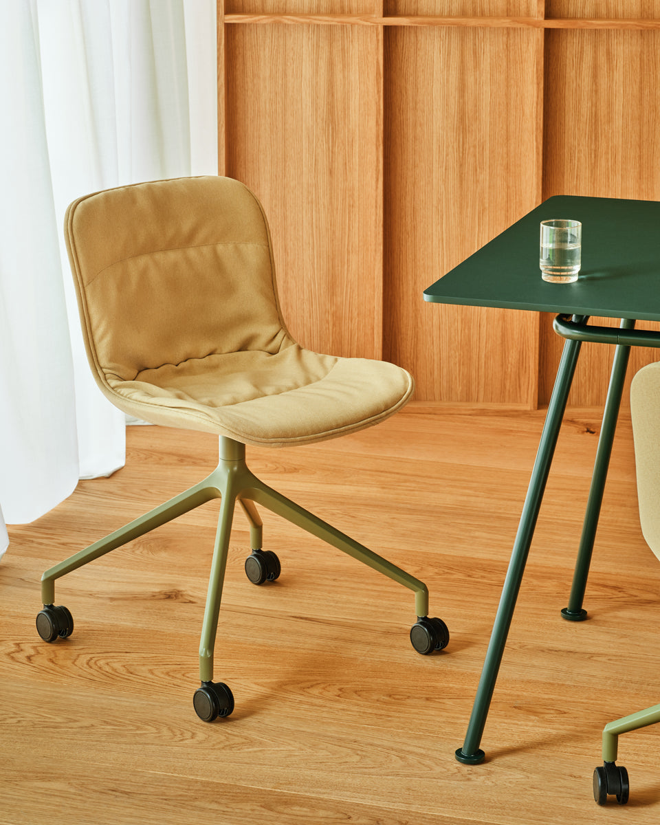 Baltic 2 Soft Duo BLK5P13K - Stuhl Drehbasis in Beige präsentiert im Onlineshop von KAQTU Design AG. Drehstuhl ist von Mdd