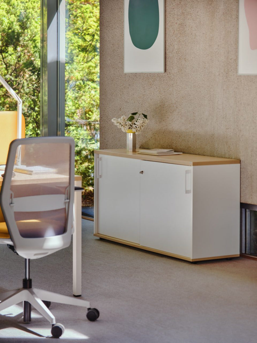 Standard A3P06K - Schiebetürenschrank in Weiss Pastell präsentiert im Onlineshop von KAQTU Design AG. Büroschrank ist von Mdd
