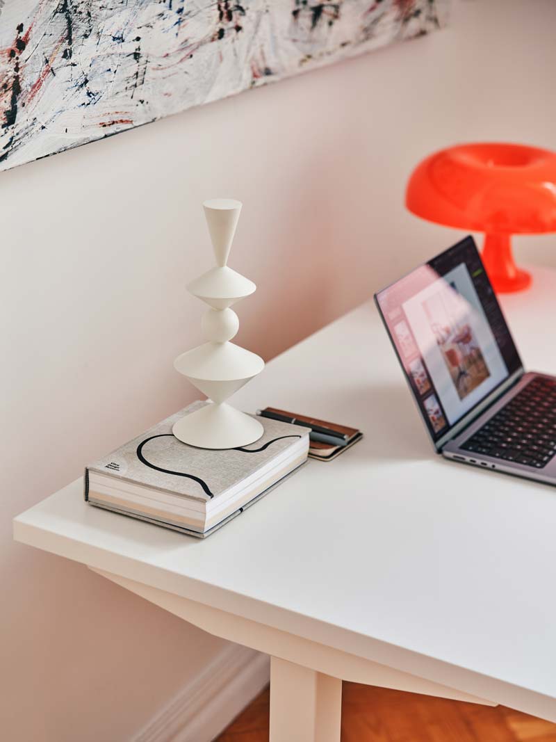 Ogi T BOT60 - Schreibtisch in Honigeiche präsentiert im Onlineshop von KAQTU Design AG. Schreibtisch ist von Mdd