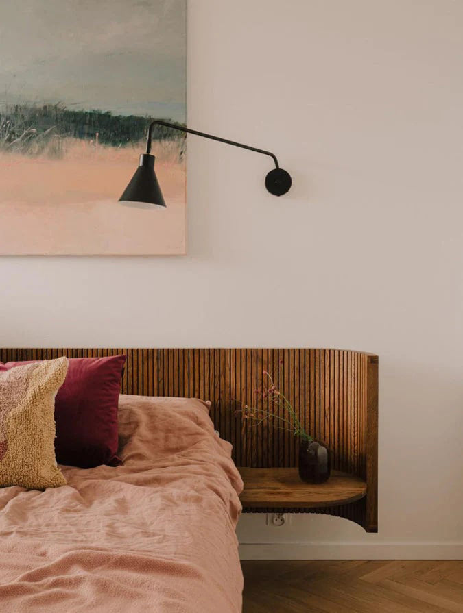 Hug HGB140 - Holzbett in Eiche Natur präsentiert im Onlineshop von KAQTU Design AG. Bett ist von Tamo