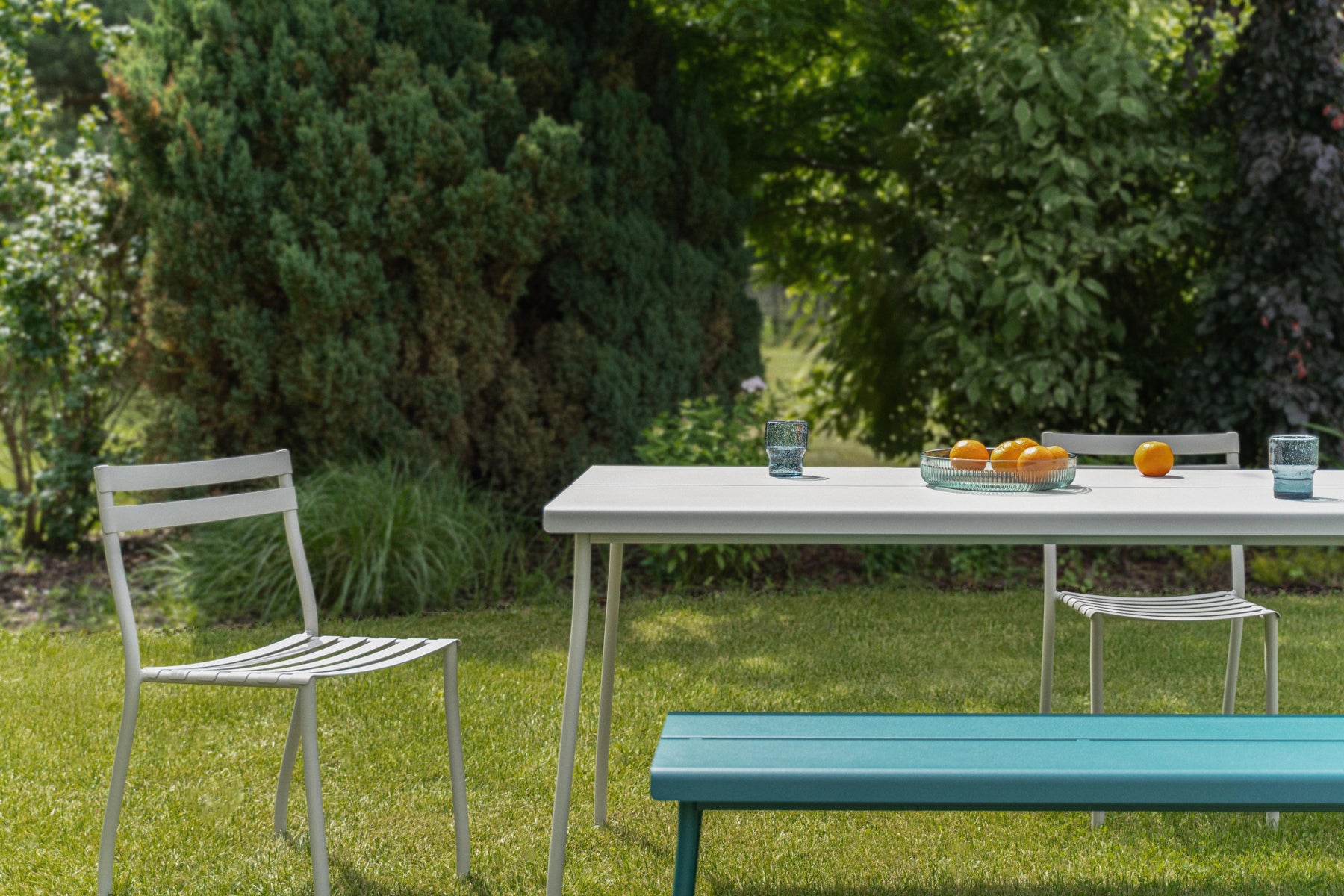 Flaner FLR05 - Tisch in Türkis präsentiert im Onlineshop von KAQTU Design AG. Gartentisch ist von Mdd
