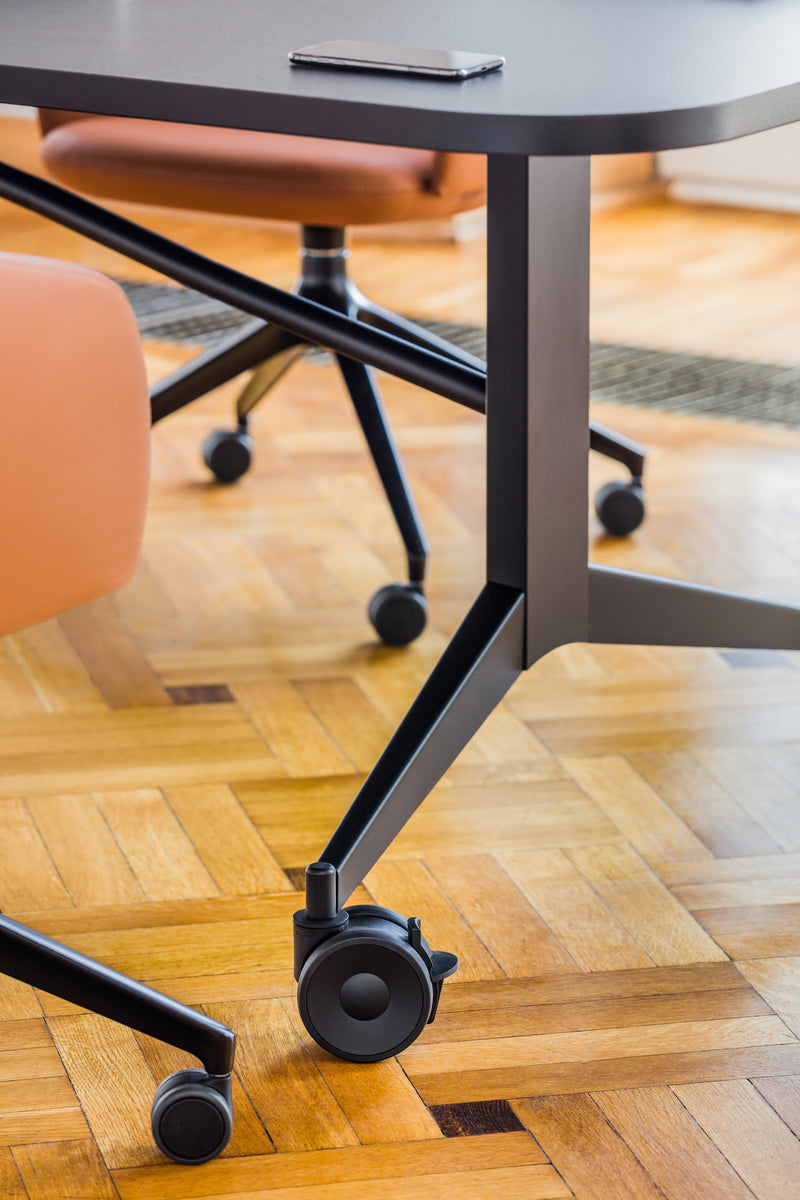 Plex PXB08 - Klapptisch trocken abwischbar in Honigeiche präsentiert im Onlineshop von KAQTU Design AG. Konferenztisch ist von Mdd