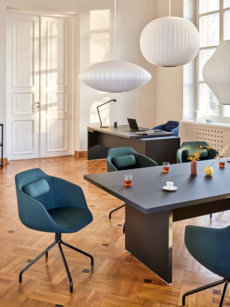 Mito Fenix MITF4KDL - Chefschreibtisch in FENIX Schwarz Matt präsentiert im Onlineshop von KAQTU Design AG. Schreibtisch ist von Mdd