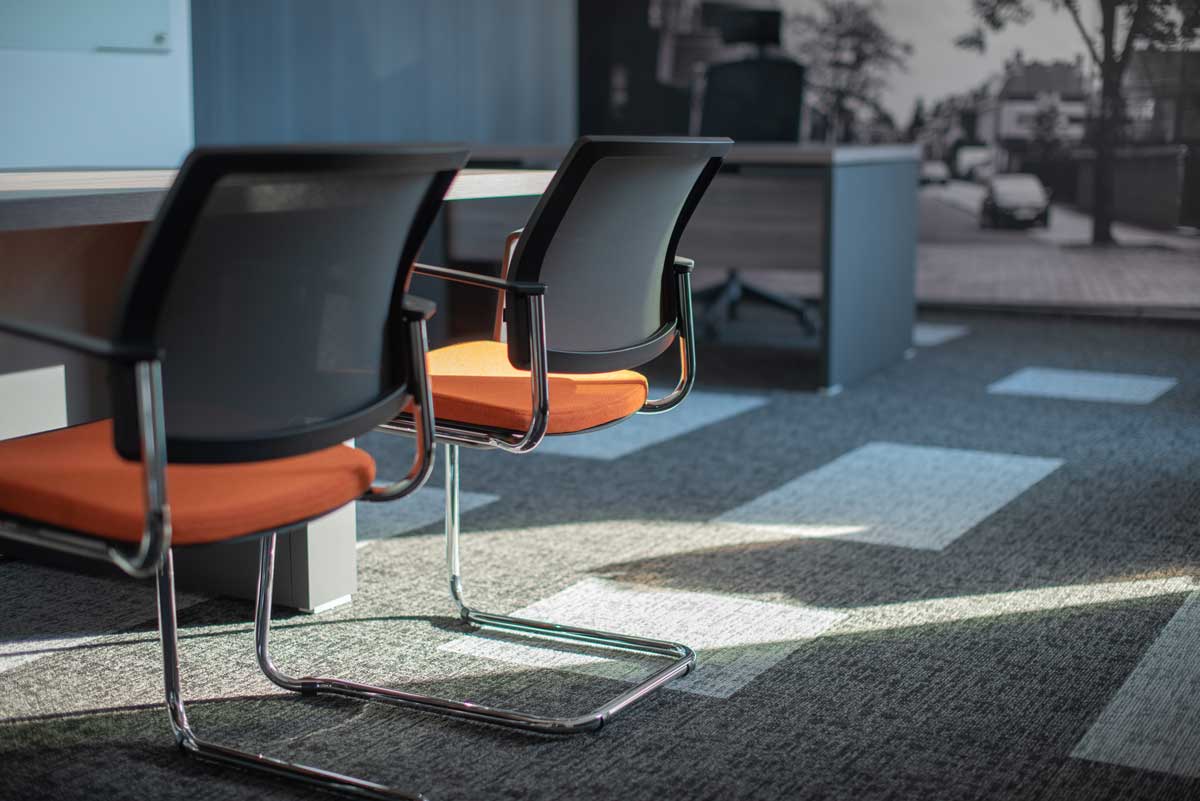 Gaya GY4N - Konferenzstuhl in Beige präsentiert im Onlineshop von KAQTU Design AG. Stuhl ist von Mdd