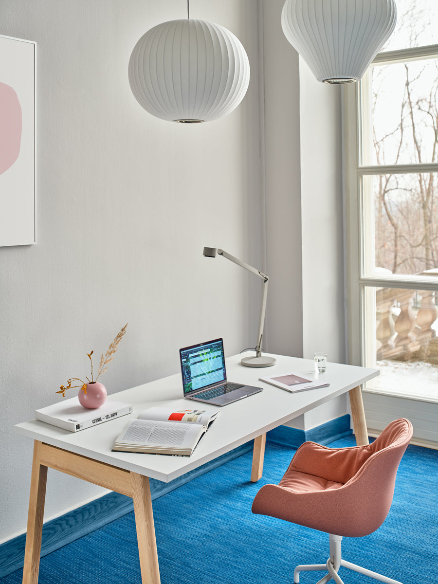Ogi B BOBZ020 - Schreibtisch in Weiss Pastell präsentiert im Onlineshop von KAQTU Design AG. Schreibtisch ist von Mdd