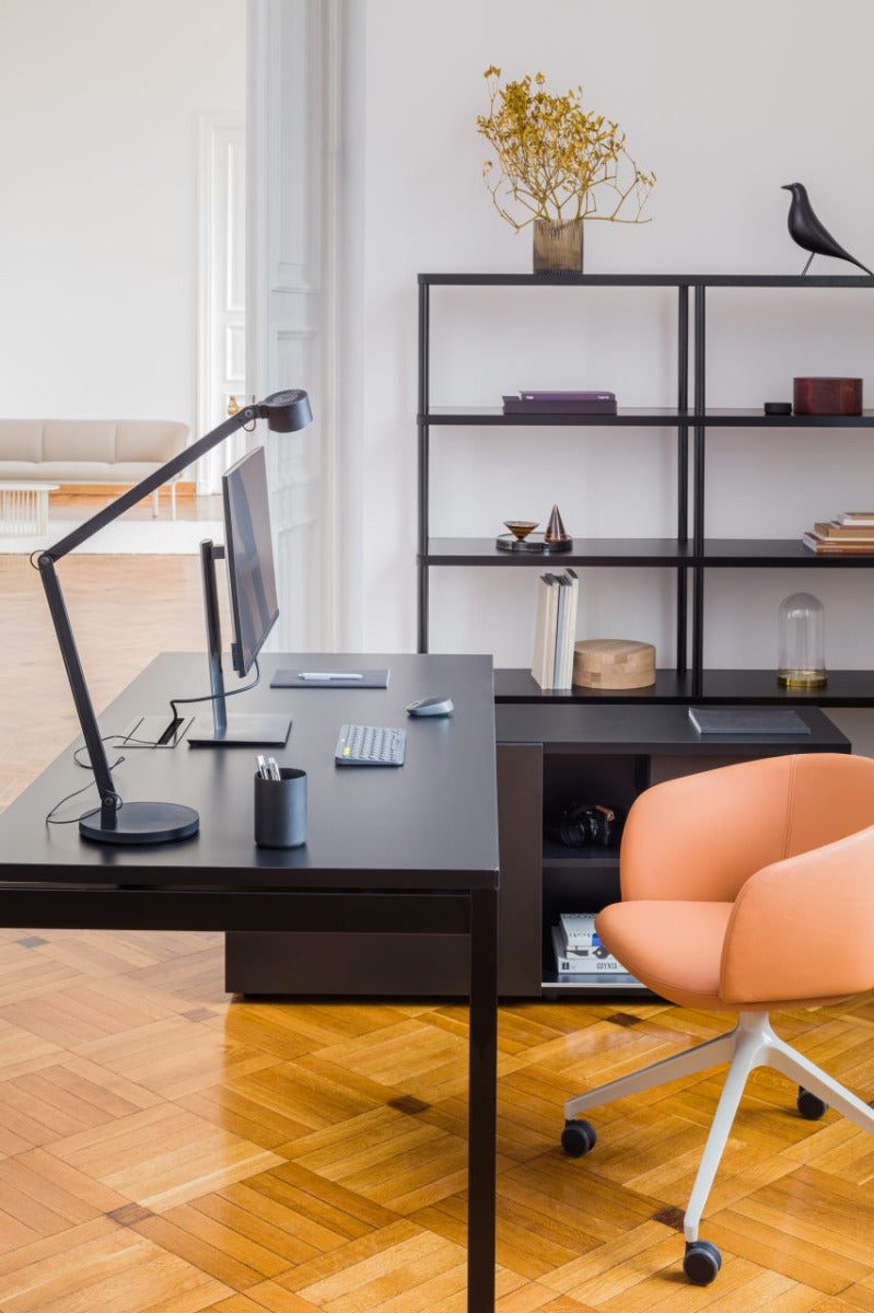 Ogi Y BOYL20 - Schreibtisch mit Schrank in  präsentiert im Onlineshop von KAQTU Design AG. Schreibtisch ist von Mdd