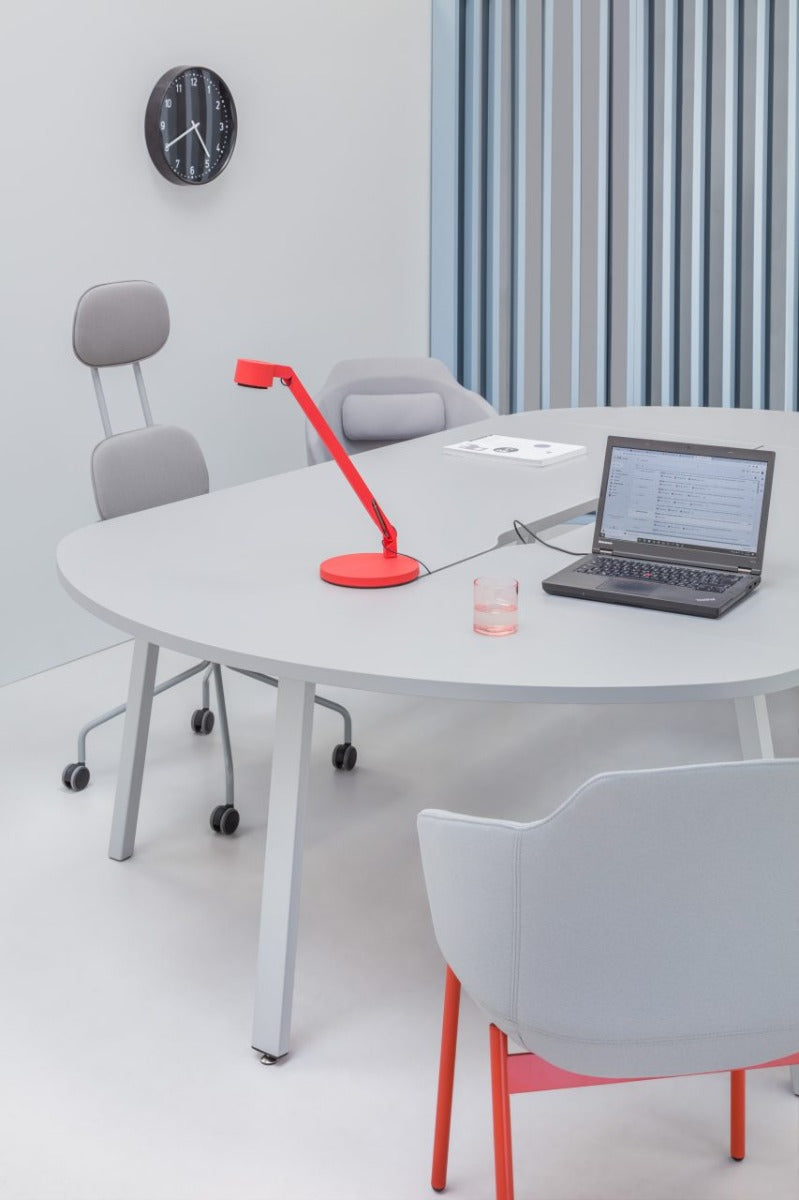 Ogi M Bench BOM44 - Doppelschreibtisch in Honigeiche präsentiert im Onlineshop von KAQTU Design AG. Schreibtisch ist von Mdd