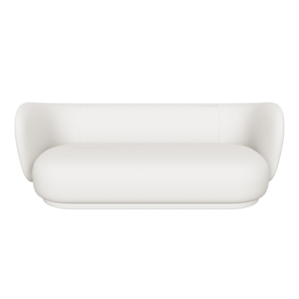 Elegantes 3er Sofa von Ferm Living mit geschwungenem Design, ideal für gemütliche Wohnräume und stilvolle Akzente.