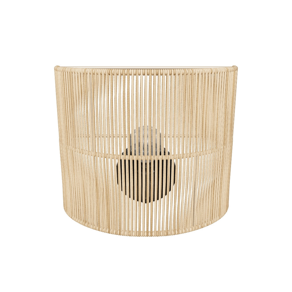 Die Canar Wandleuchte von Kave Home vereint natürlichen Jute-Stil mit einem warmen Holzsockel, perfekt für umweltbewusste Wohnräume.