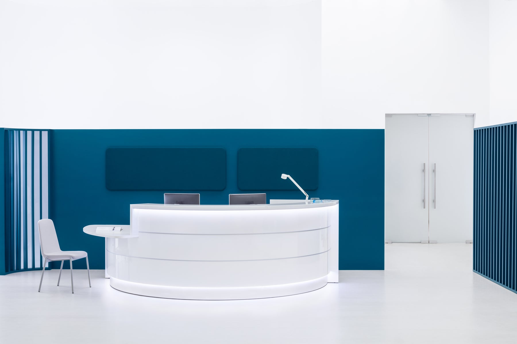 Valde LAV34L - modulare Empfangstheke in Weiss Pastell präsentiert im Onlineshop von KAQTU Design AG. Empfangsdesk ist von Mdd