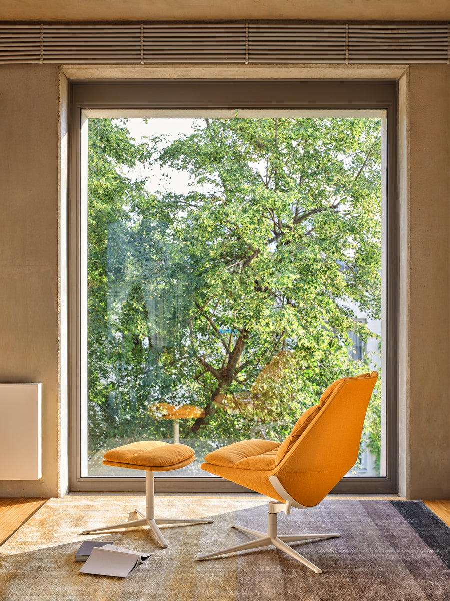 Fat Frank F06 - Fußhocker in Orange präsentiert im Onlineshop von KAQTU Design AG. Hocker ist von Mdd