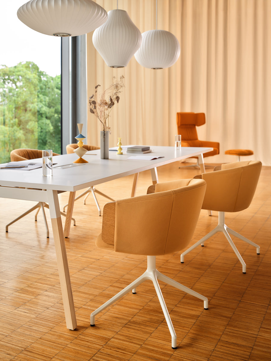 Ogi W BOW10 - Schreibtisch in Honigeiche präsentiert im Onlineshop von KAQTU Design AG. Schreibtisch ist von Mdd