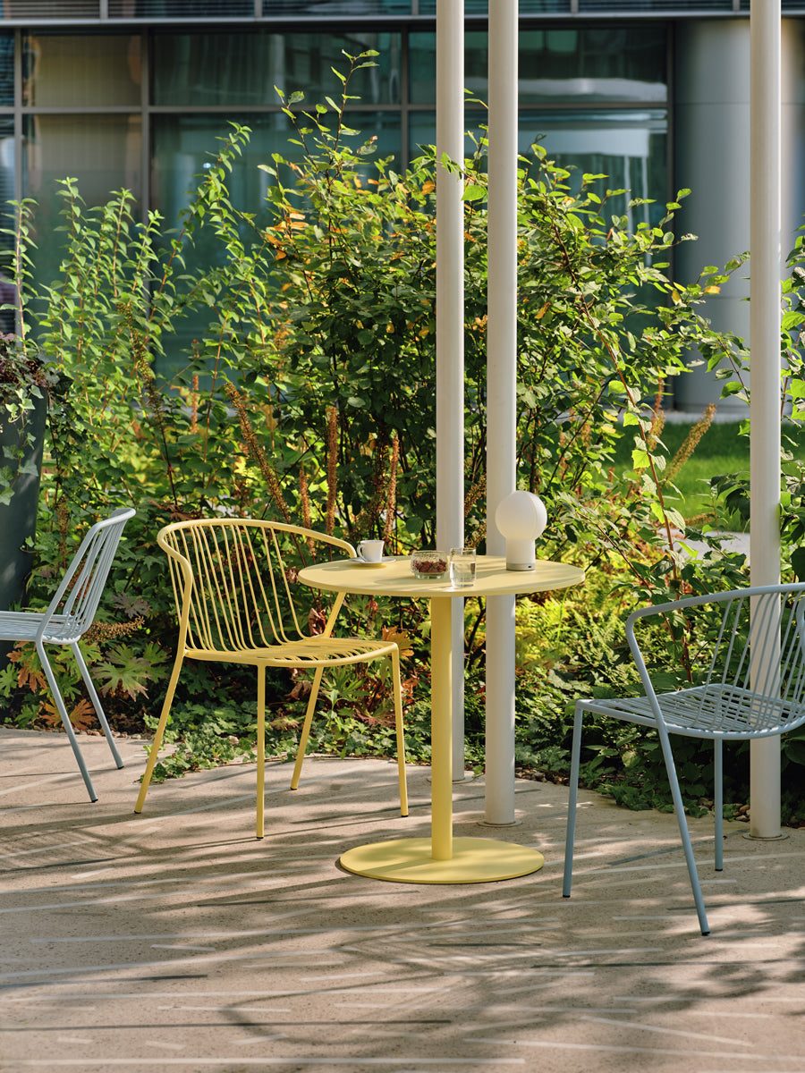Bolt OSTK67 - Cafeteriatisch in Gelb präsentiert im Onlineshop von KAQTU Design AG. Gartentisch ist von Mdd