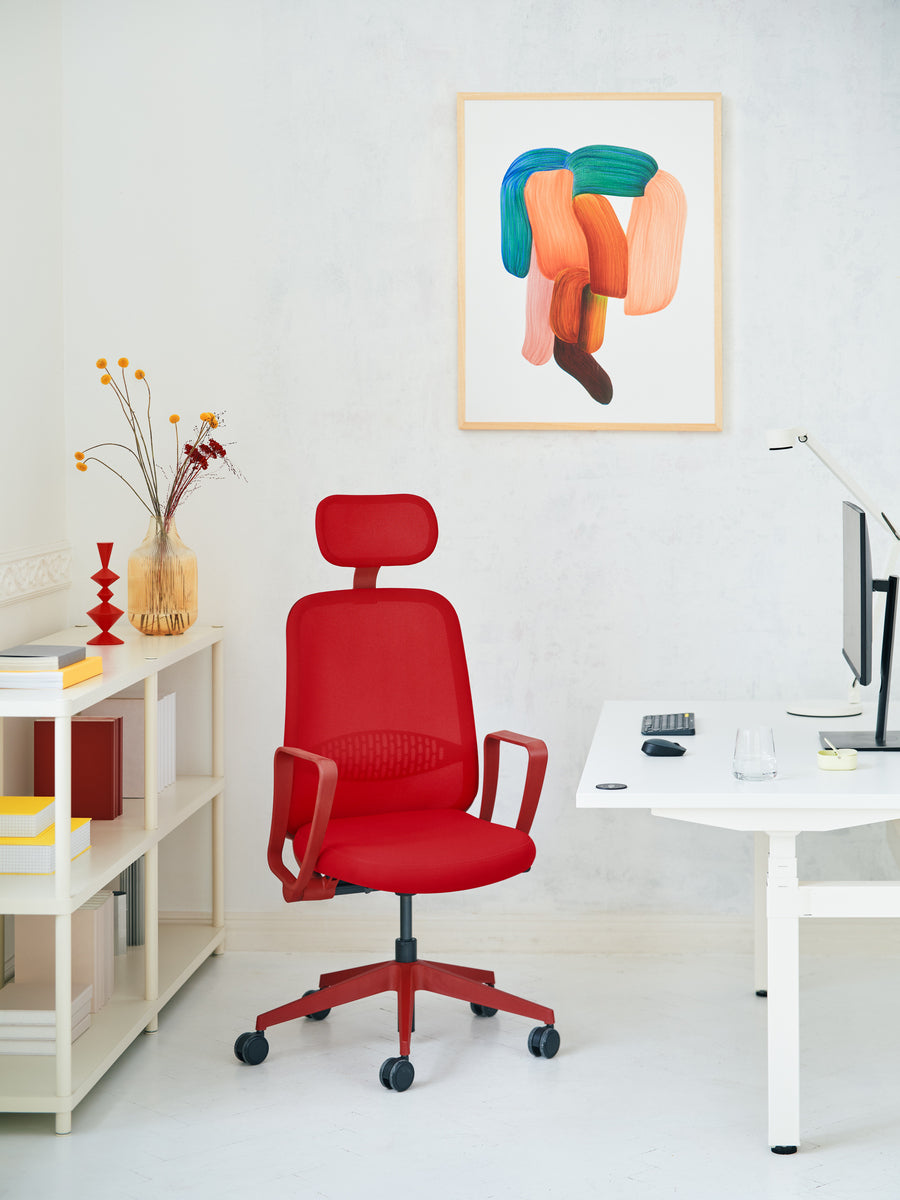Ogi Drive Bench mit einer gemeinsamen Kabelschiene BOD820 - Doppelschreibtisch elektrisch höhenverstellbar, zweimotoriges Gestell in Honigeiche präsentiert im Onlineshop von KAQTU Design AG. Schreibtisch ist von Mdd
