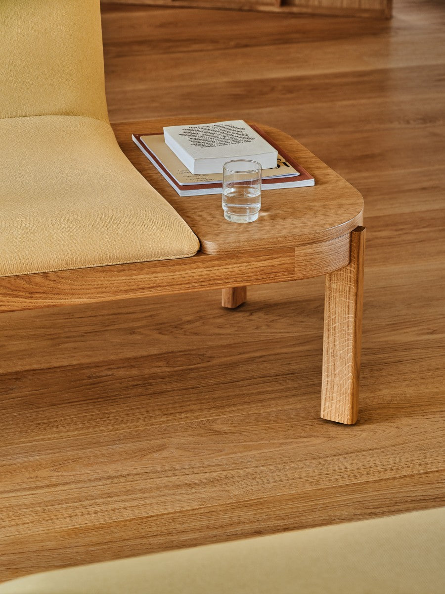 Ramp RMP151 - Bank in Grau präsentiert im Onlineshop von KAQTU Design AG. Sitzbank ist von Mdd