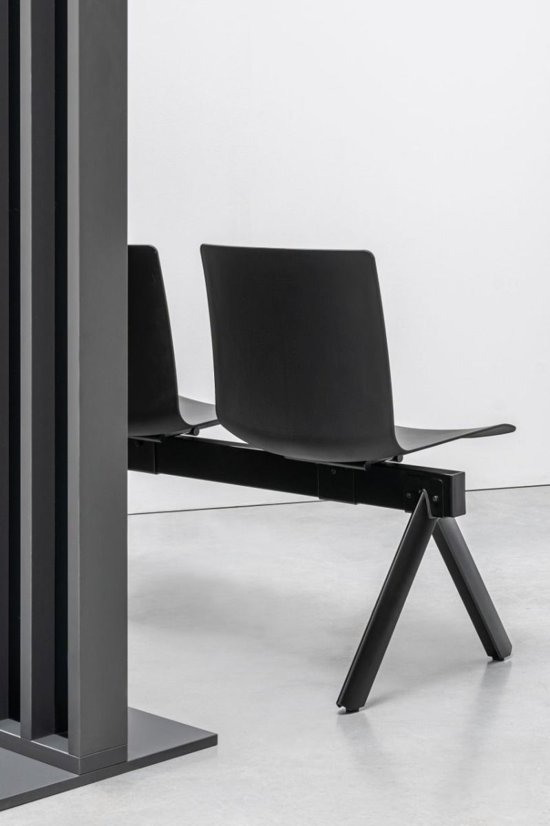Shila SH2S - Bank in Grün präsentiert im Onlineshop von KAQTU Design AG. Sitzbank ist von Mdd