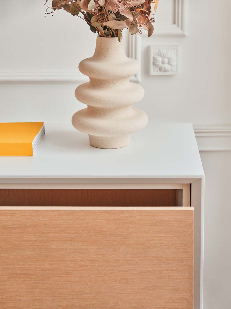Gravity GAV15 - Schrank in Furnier Amerkian. Nussbaum präsentiert im Onlineshop von KAQTU Design AG. Büroschrank ist von Mdd