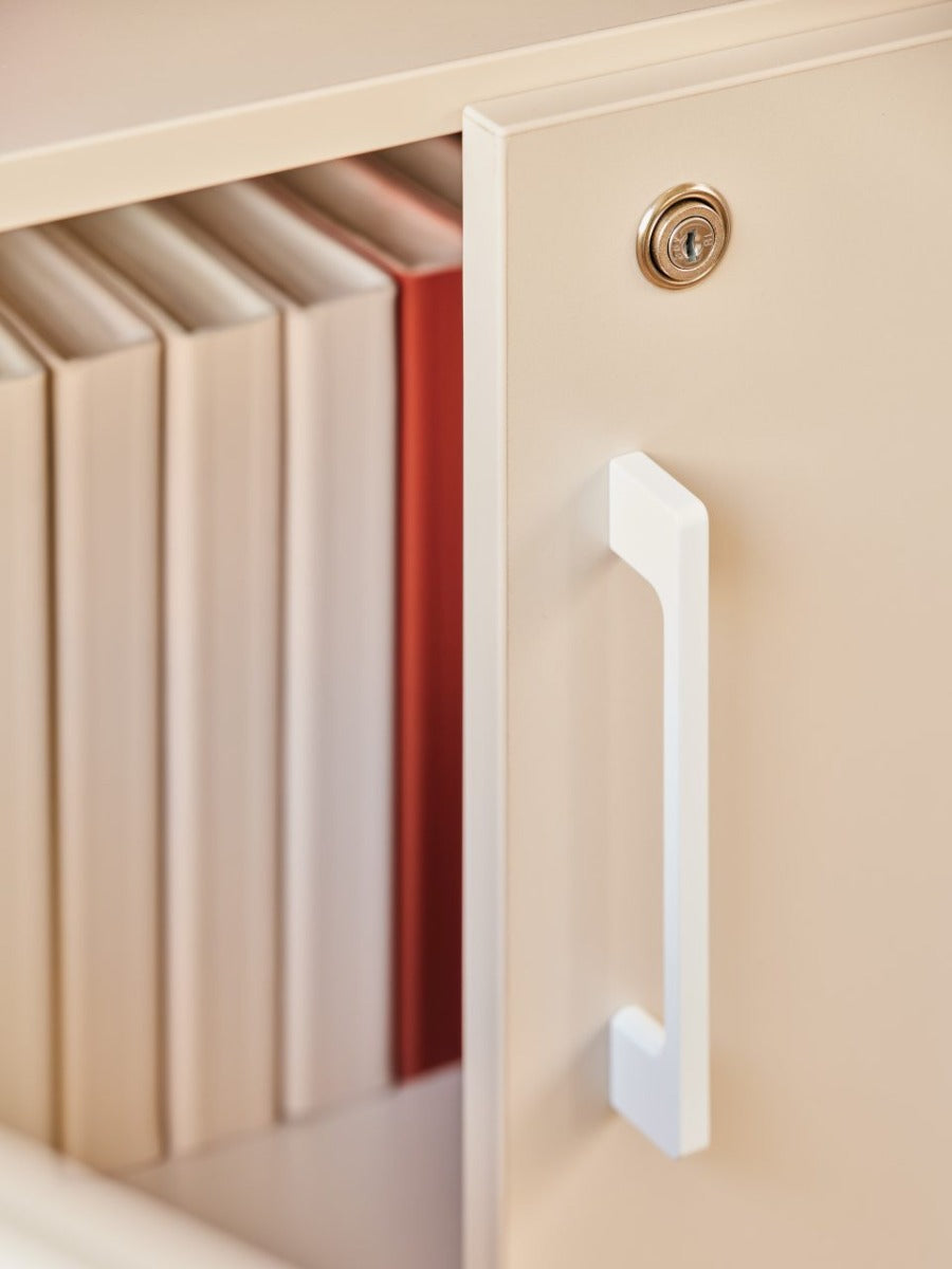 Standard A21B4 - Schrank in Weiss Pastell präsentiert im Onlineshop von KAQTU Design AG. Büroschrank ist von Mdd