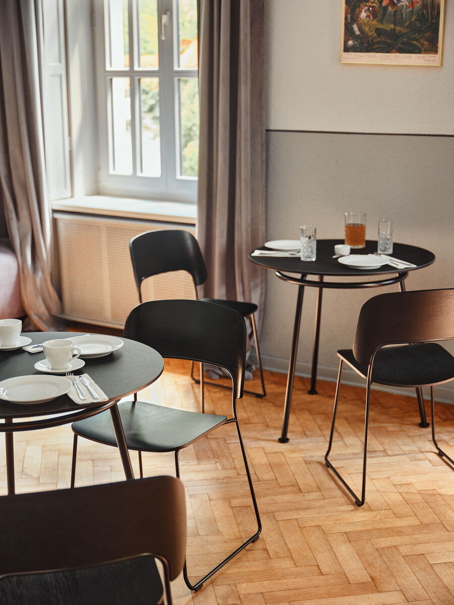 New School NS80 - Kaffeetisch in Grün präsentiert im Onlineshop von KAQTU Design AG. Esstisch ist von Mdd