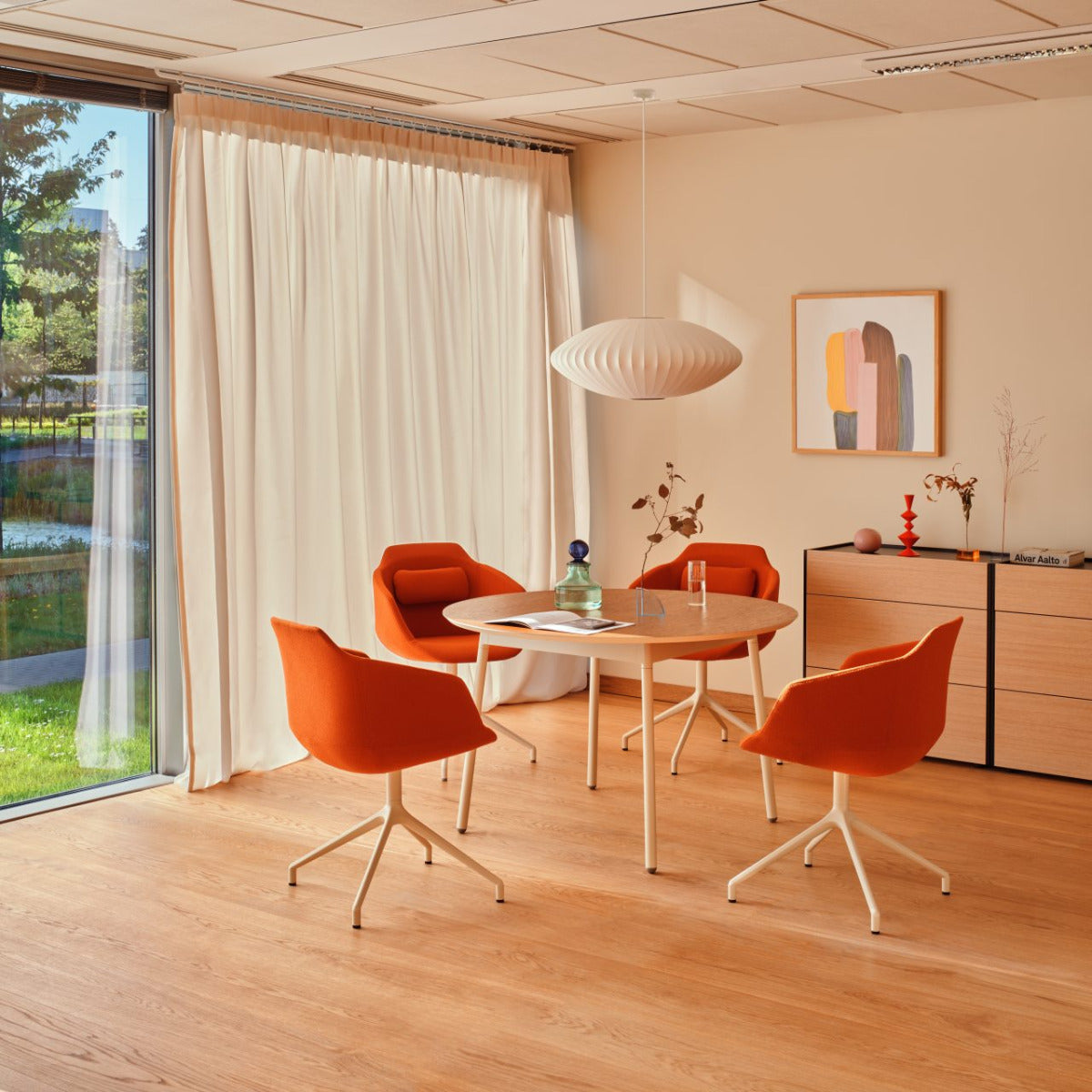 Ultra UFBP19K - Stuhl Drehbasis in Grau präsentiert im Onlineshop von KAQTU Design AG. Drehstuhl ist von Mdd