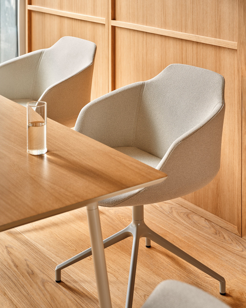 Ultra UFBP19K - Stuhl Drehbasis in Grau präsentiert im Onlineshop von KAQTU Design AG. Drehstuhl ist von Mdd