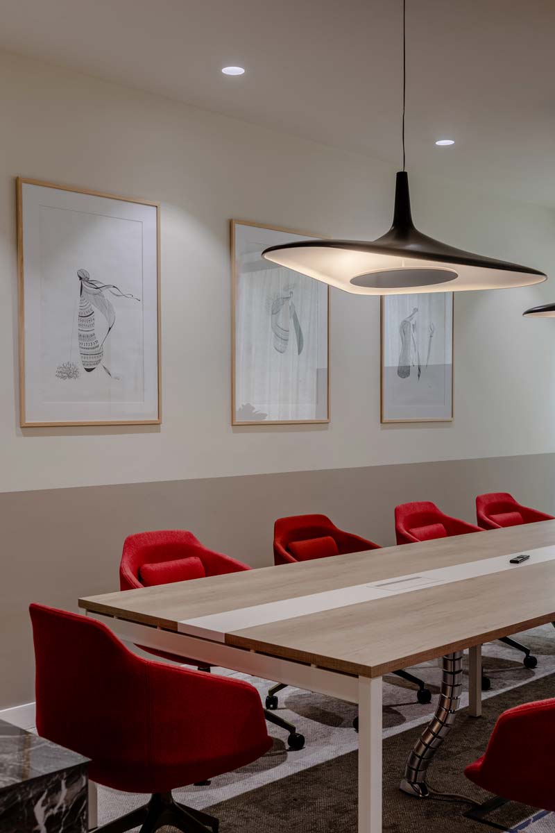 Ogi Y SY46E2 - Tisch in Honigeiche präsentiert im Onlineshop von KAQTU Design AG. Esstisch ist von Mdd